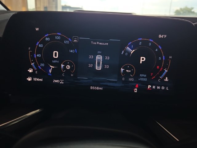 Used 2026 Chevrolet Suburban Premier AWD/4WD image 5