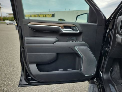 Used 2025 Chevrolet Silverado 1500 High Country image 22