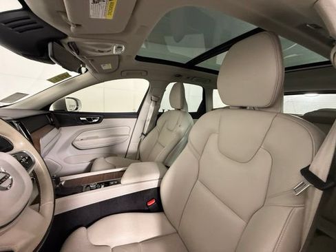 Used 2020 Volvo XC60 T5 Inscription w/ Protection Package FWD image 16