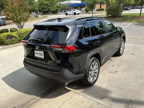 Used 2023 Toyota RAV4 XLE Premium AWD/4WD image 10