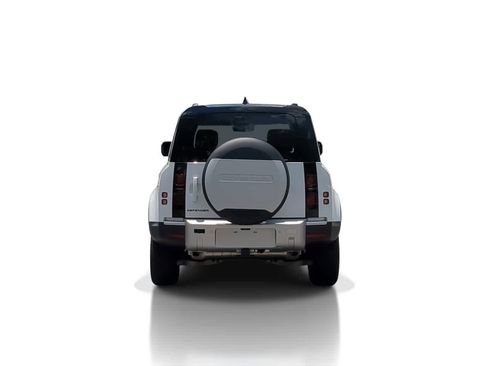 Used 2025 Land Rover Defender 110 S AWD/4WD image 7