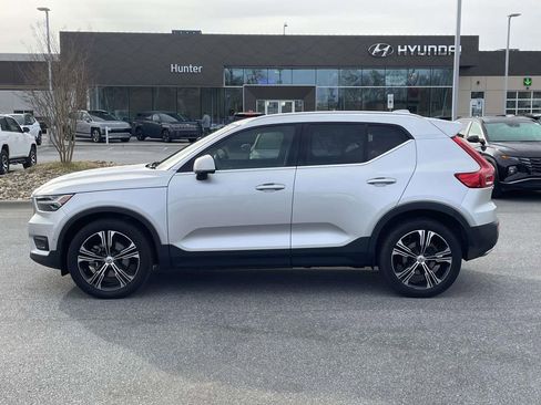 Used 2019 Volvo XC40 T5 Inscription image 25