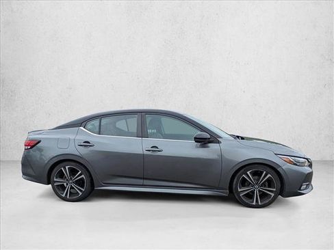 Used 2020 Nissan Sentra SR w/ Premium Package FWD image 4