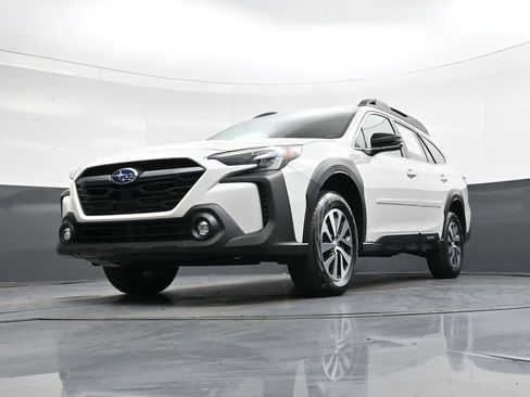 Used 2025 Subaru Outback Premium w/ Popular Package #1 image 41