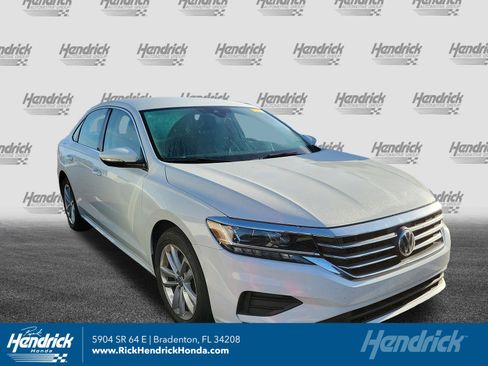 Used 2020 Volkswagen Passat 2.0T SE image 1