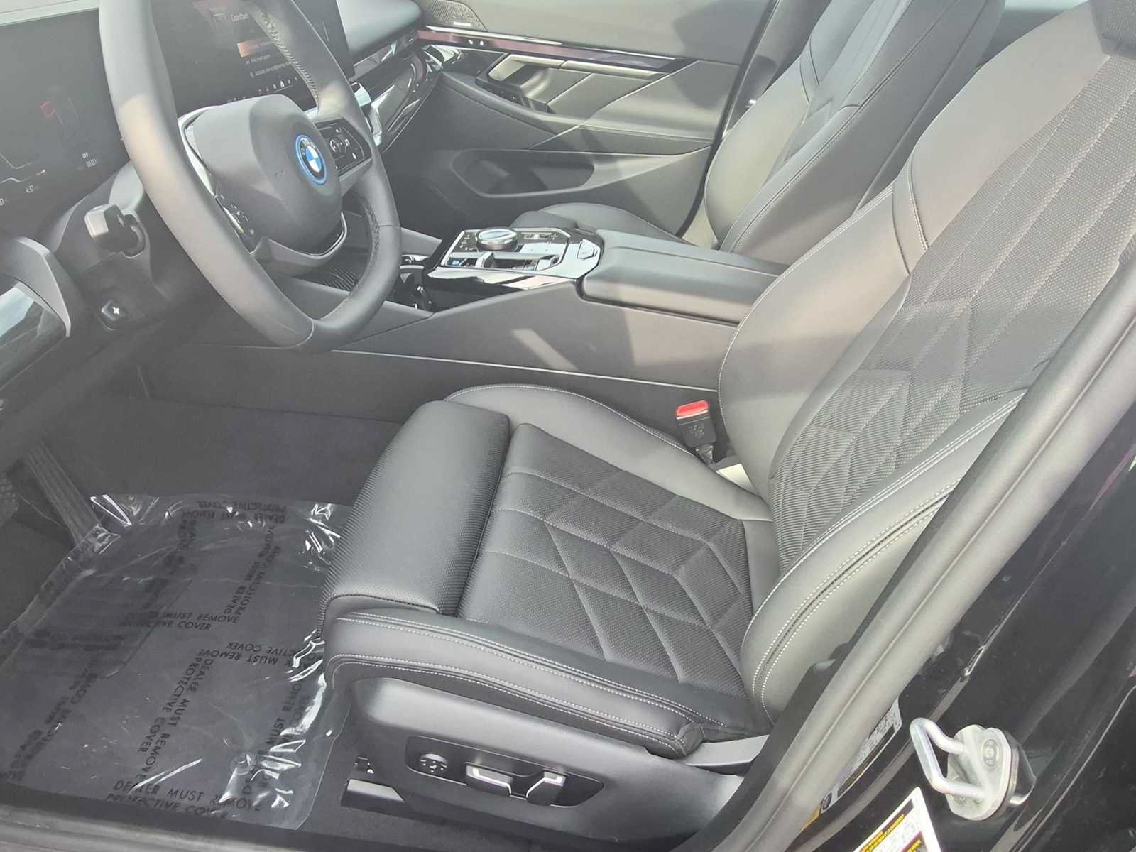 Used 2026 BMW i5 eDrive40 w/ Premium Package AWD/4WD image 17
