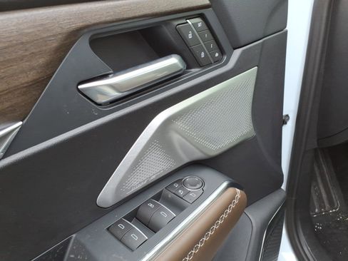 New 2026 GMC Acadia Denali Ultimate AWD/4WD image 16