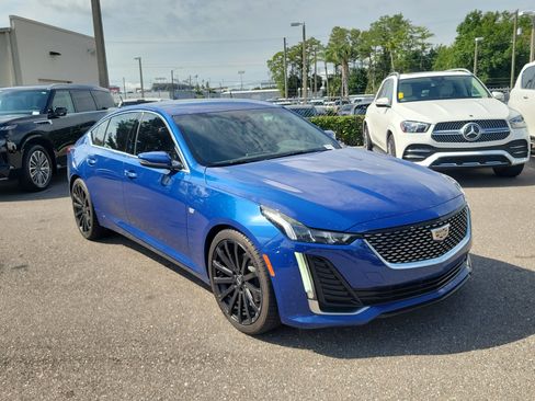 Used 2021 Cadillac CT5 Luxury RWD image 2