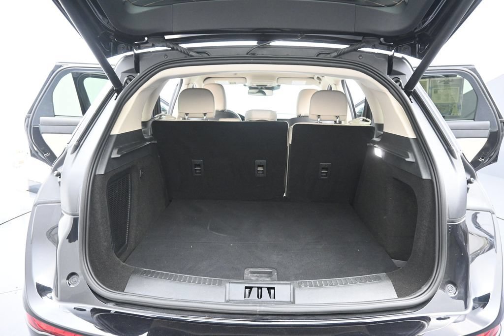 Used 2025 Lincoln Corsair AWD image 30