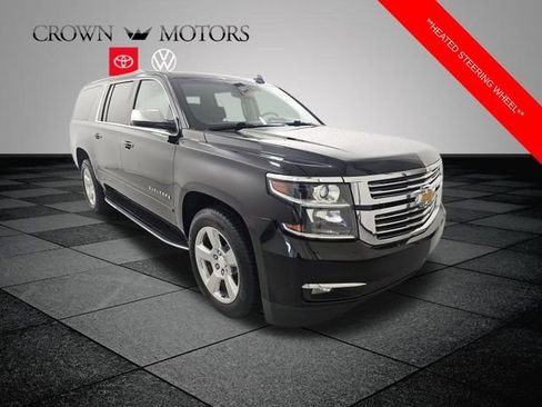 Used 2018 Chevrolet Suburban Premier image 5