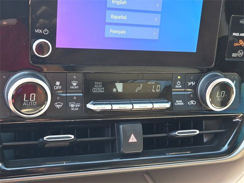 Used 2024 Toyota Highlander XLE image 20