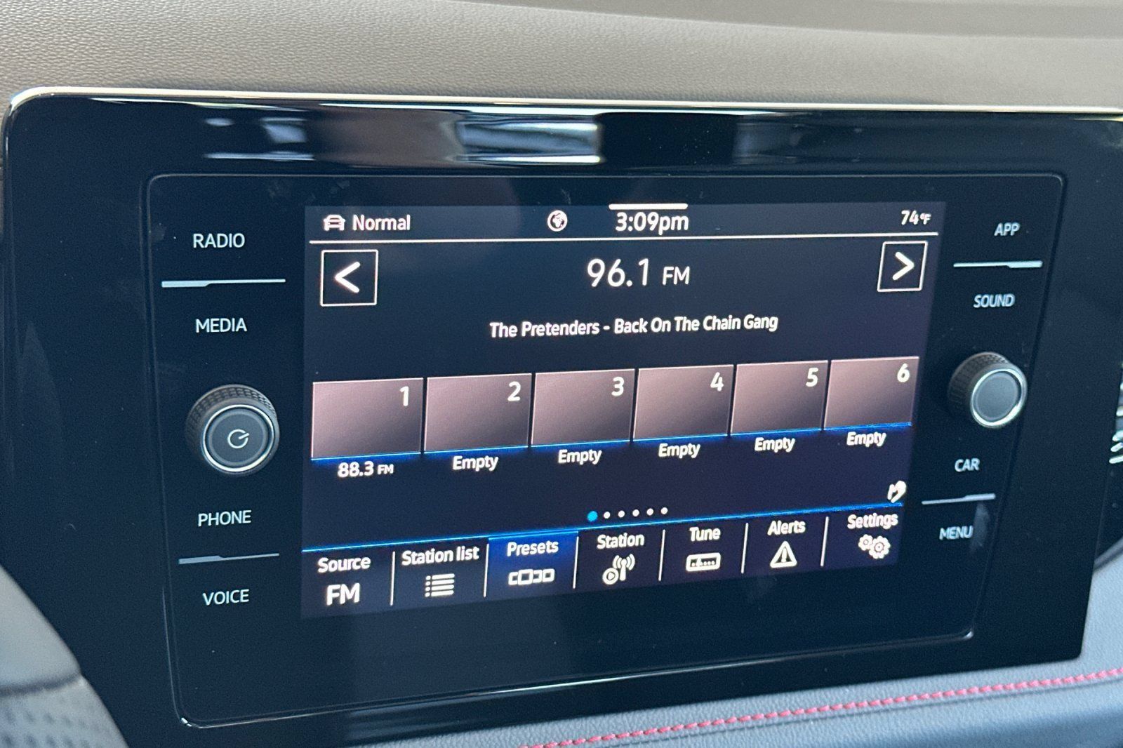 New 2026 Volkswagen Jetta GLI Autobahn FWD image 16