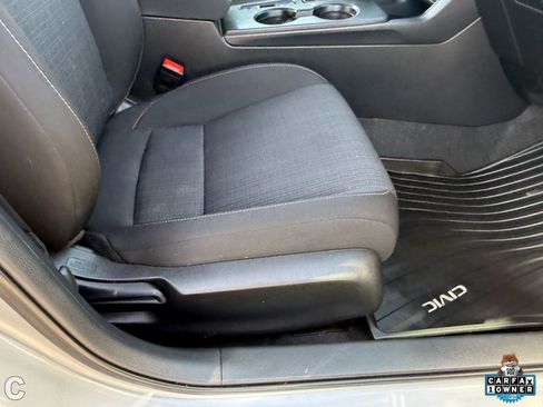 Used 2022 Honda Civic EX image 11