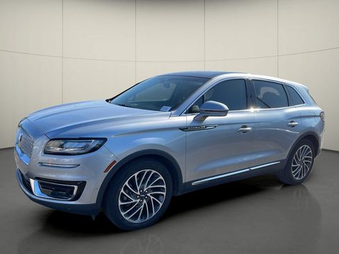 Used 2020 Lincoln Nautilus Reserve FWD image 3