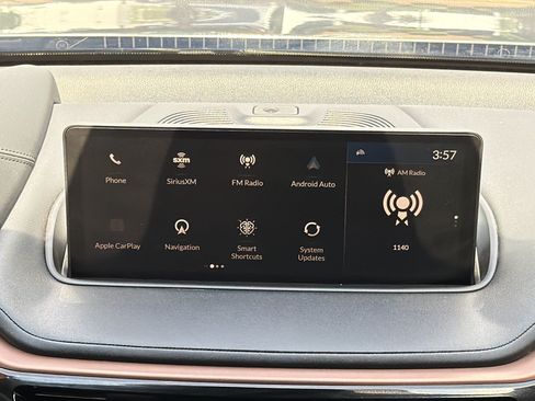Used 2023 Acura MDX FWD w/ Technology Package image 4