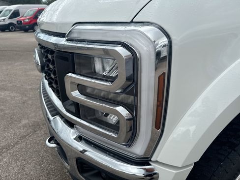 Certified 2024 Ford F450 Lariat w/ Lariat Ultimate Package image 38