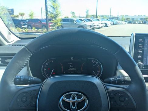 Used 2019 Toyota RAV4 Limited w/ Cold Weather Package FWD image 30