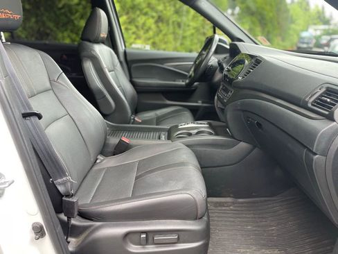 Used 2023 Honda Passport TrailSport image 28