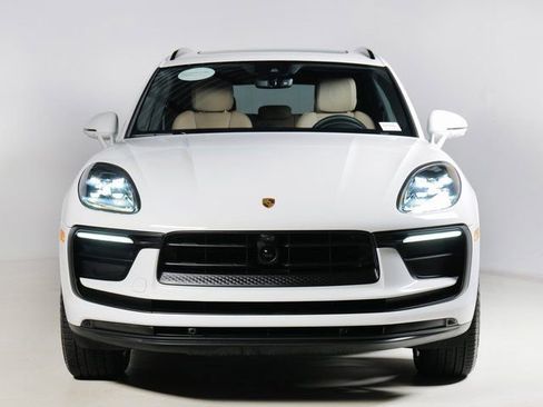 Certified 2026 Porsche Macan image 6