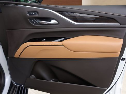 Certified 2021 Cadillac Escalade Sport w/ Driver Assist Tech Package image 32