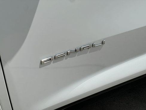 Used 2024 GMC Acadia Denali w/ Super Cruise Package AWD/4WD image 26