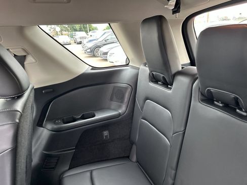 Used 2022 Nissan Pathfinder Platinum w/ Cargo Package AWD/4WD image 26