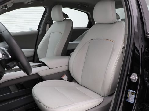 Used 2023 Hyundai Ioniq 6 SEL image 17