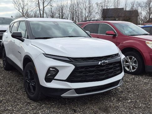 Used 2024 Chevrolet Blazer LT w/ Convenience Package image 2