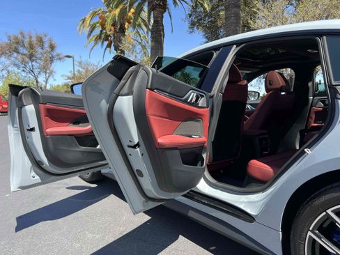Used 2025 BMW i4 eDrive40 w/ M Sport Package RWD image 40