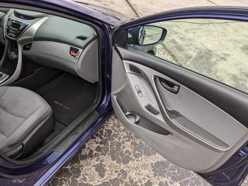 Used 2013 Hyundai Elantra GLS w/ Preferred Pkg FWD image 13