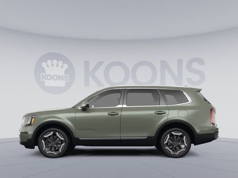 Used 2025 Kia Telluride S AWD/4WD image 2