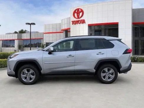 Used 2024 Toyota RAV4 XLE w/ Convenience Package AWD/4WD image 5