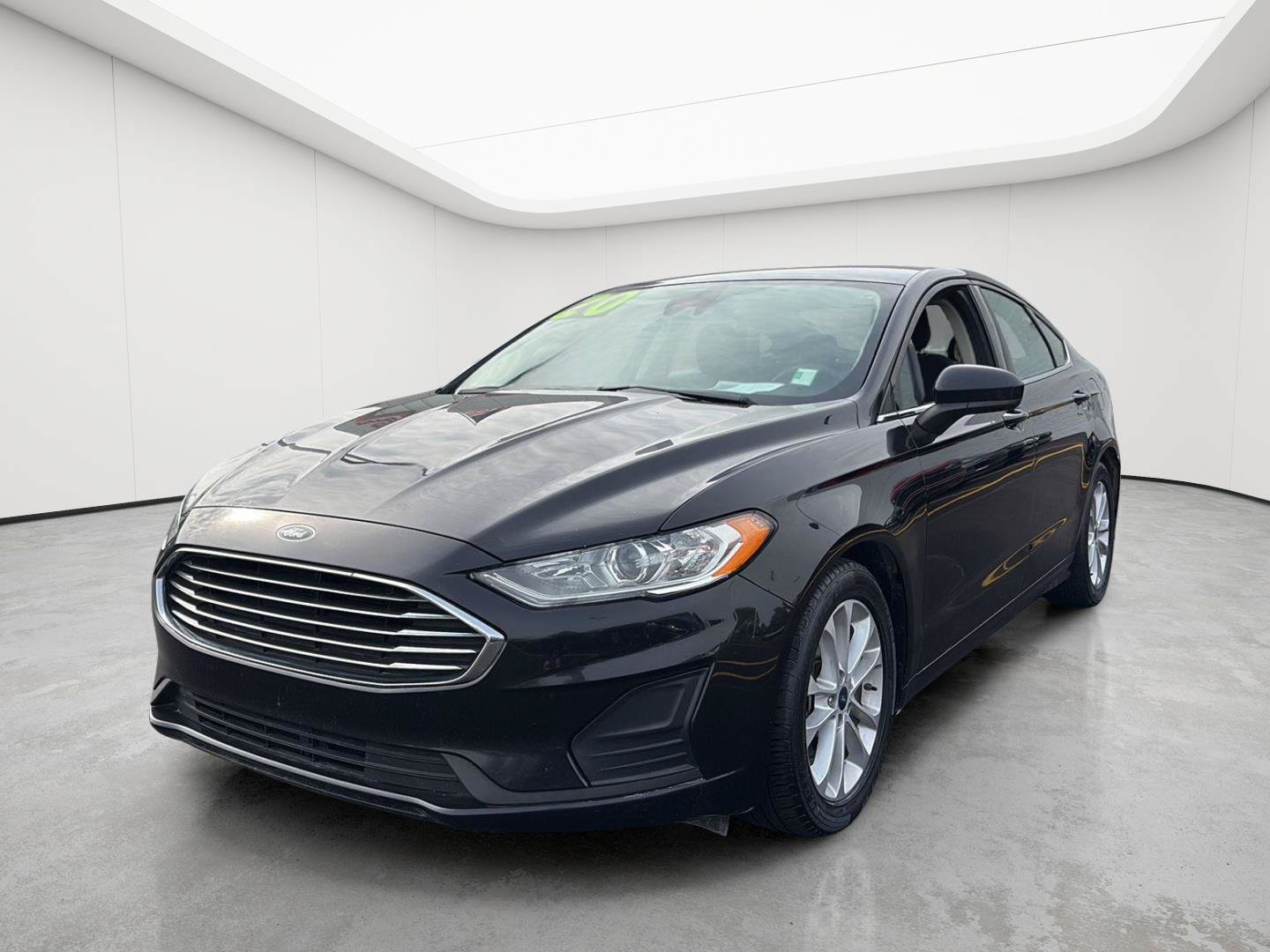 Used 2020 Ford Fusion SE FWD image 31