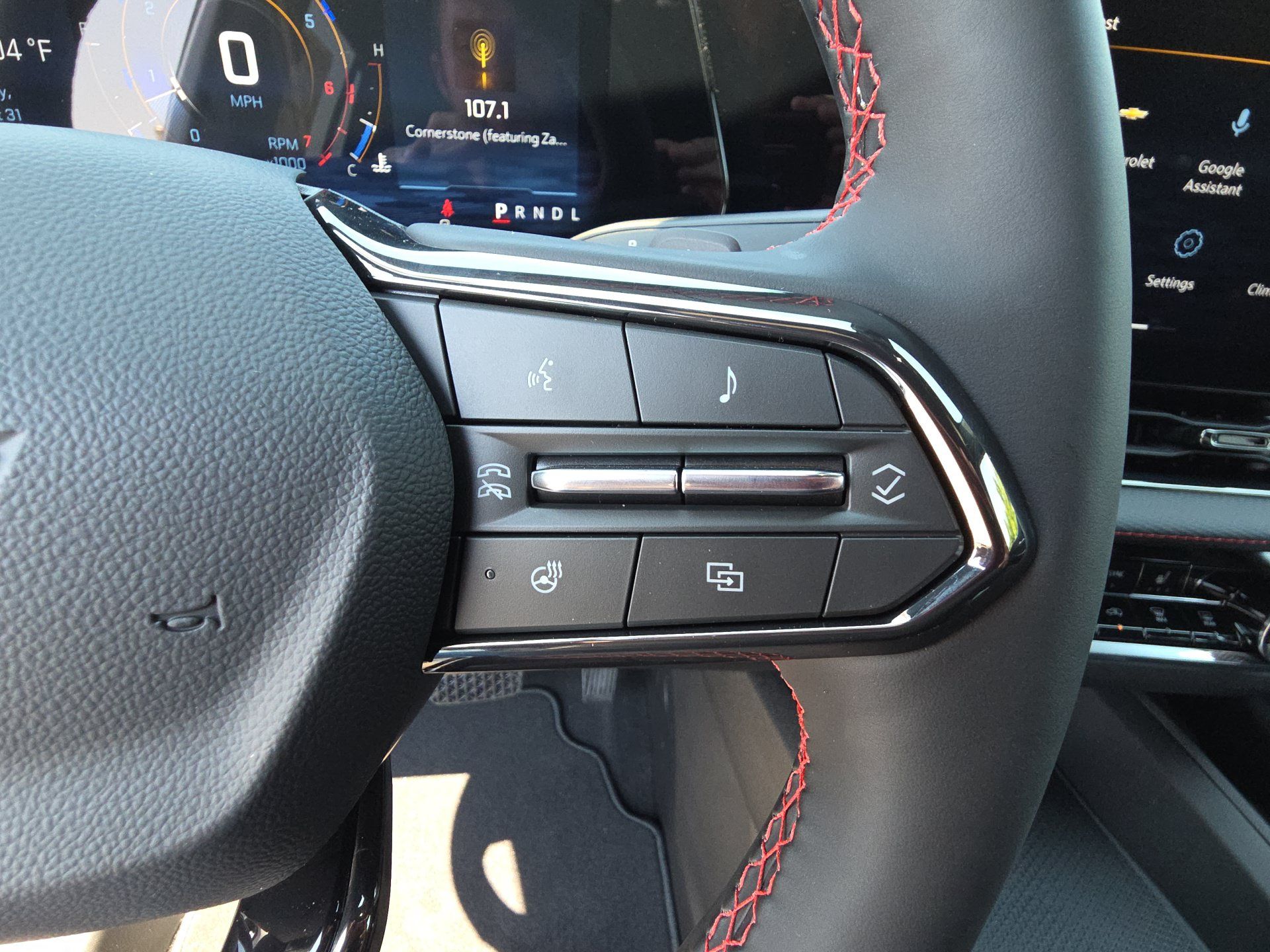 New 2027 Chevrolet Equinox RS FWD image 19