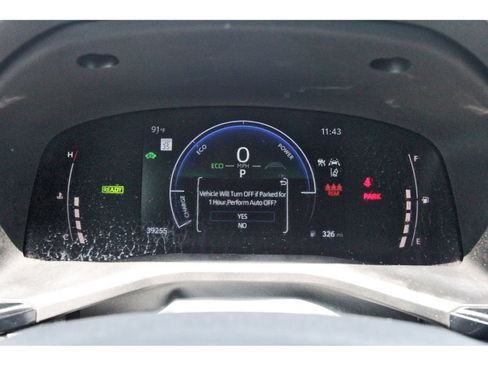 Used 2025 Toyota Camry SE w/ Convenience Package FWD image 18