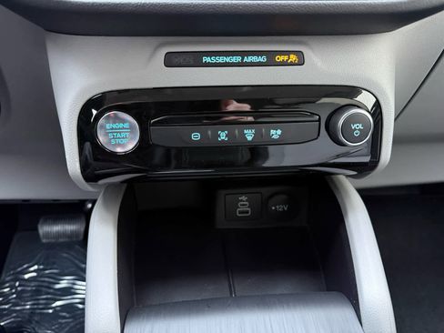 New 2026 Ford Escape SE image 12