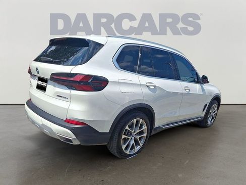 Used 2025 BMW X5 xDrive50e w/ Climate Comfort Package image 6