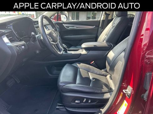 Used 2018 Cadillac XT5 Premium Luxury FWD image 10
