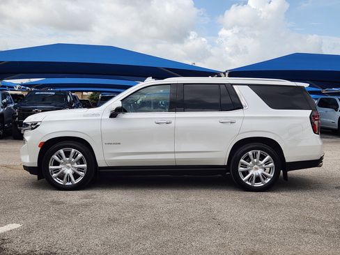 Used 2021 Chevrolet Tahoe High Country AWD/4WD image 3