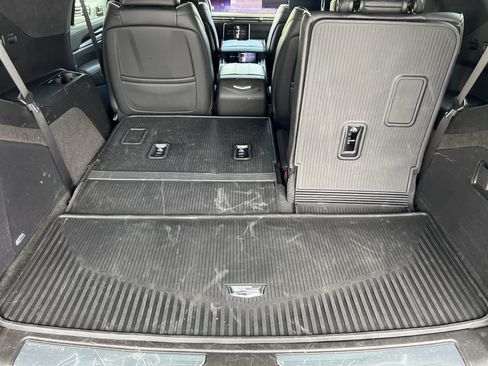Used 2025 Cadillac Escalade Sport Platinum AWD/4WD image 18