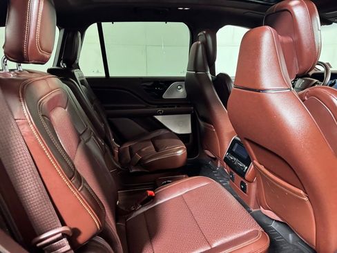 Certified 2023 Lincoln Aviator Black Label w/ Dynamic Handling Package image 17