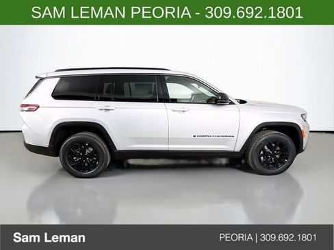 New 2026 Jeep Grand Cherokee L 4WD image 8