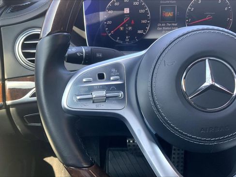 Used 2018 Mercedes-Benz S 560 4MATIC Sedan image 23