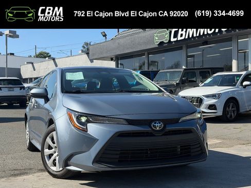 Used 2023 Toyota Corolla LE image 1