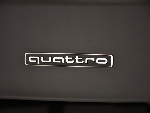 Used 2025 Audi Q3 2.0T Premium w/ Convenience Package image 10