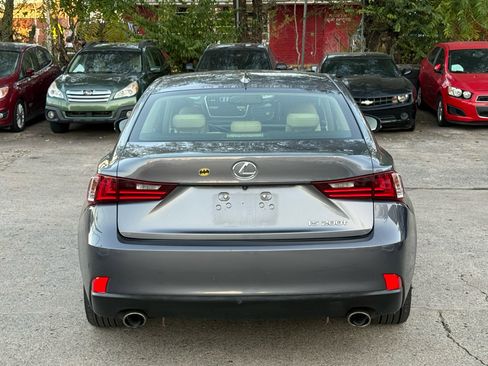 Used 2016 Lexus IS 200t image 9