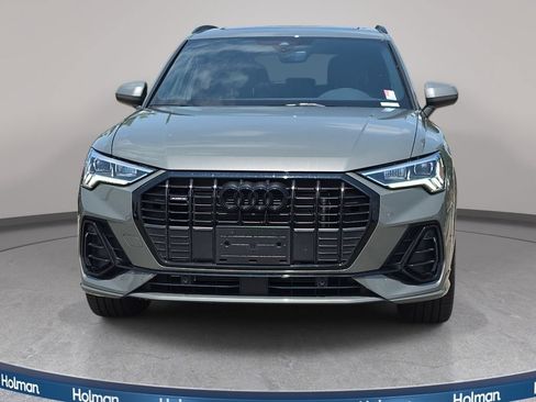 Used 2025 Audi Q3 2.0T Premium w/ Convenience Package AWD/4WD image 3