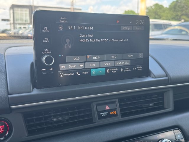 Used 2023 Honda Pilot Touring image 16