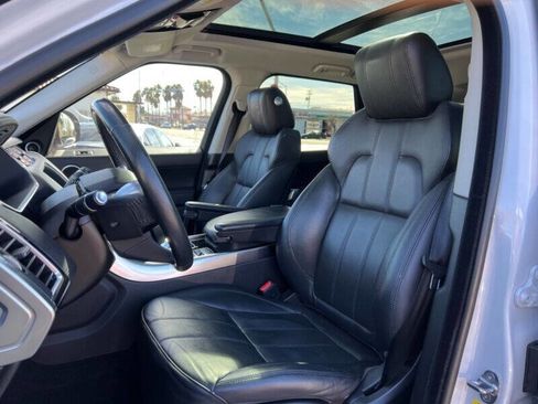 Used 2017 Land Rover Range Rover Sport HSE image 12
