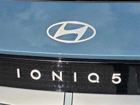 New 2026 Hyundai Ioniq 5 SEL image 24